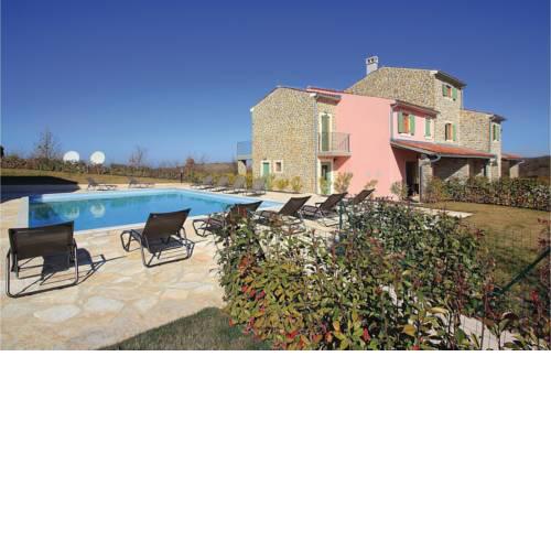 Holiday home Baredine II