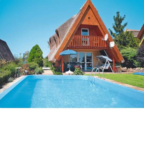 Holiday Home Berkenye (VCE257)