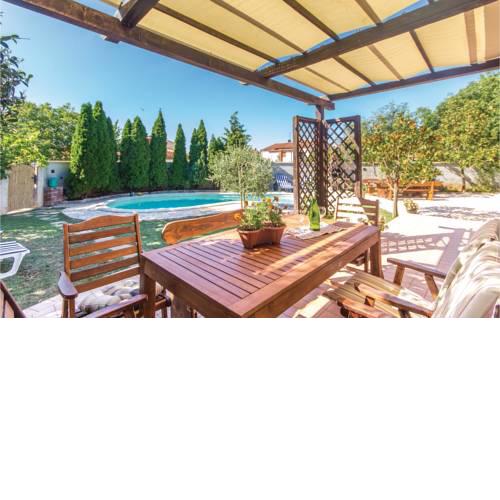 Holiday home Biskupija bb Cr