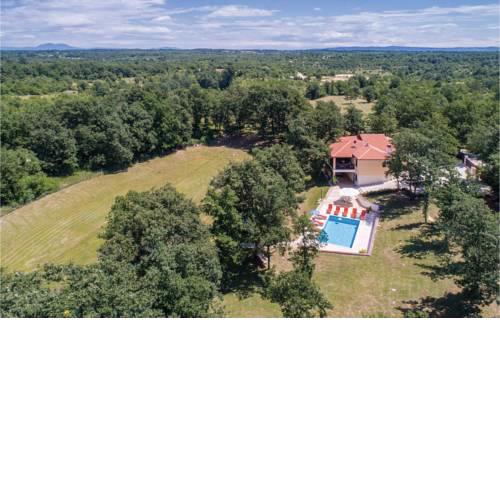 Holiday home Bonasini 47 with Outdoor Swimmingpool