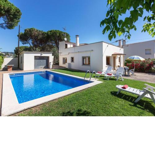 Holiday Home Bretos 7 - CGE213 by Interhome