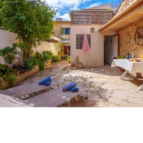 Holiday Home Can Salom by Interhome