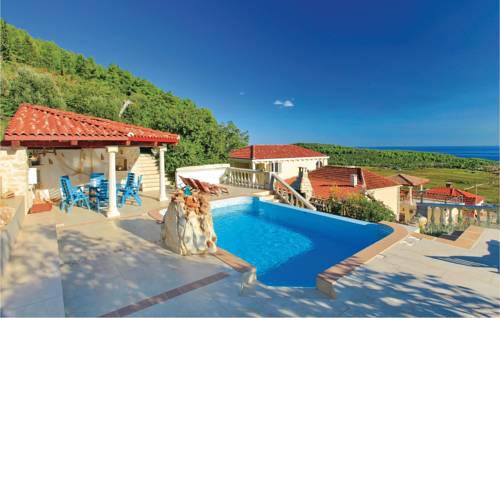 Holiday home Cara III
