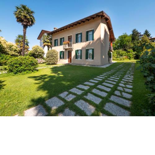 Holiday Home Casa Con Le Rose by Interhome