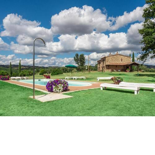 Holiday Home Casale Poggio Lupinaio by Interhome