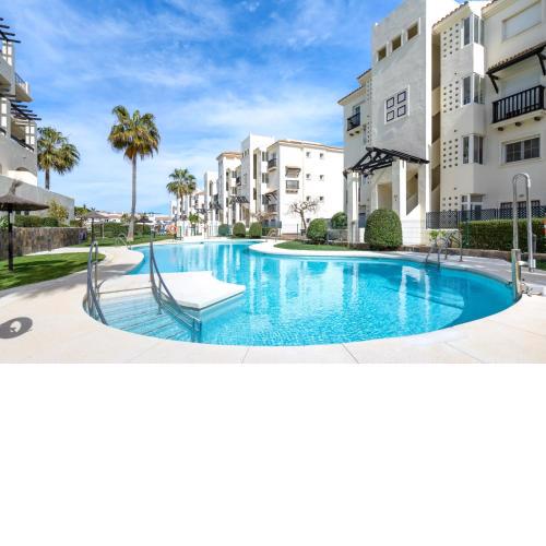Holiday home close to Duquesa Golf and Beach