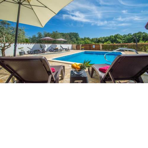Holiday home Davor