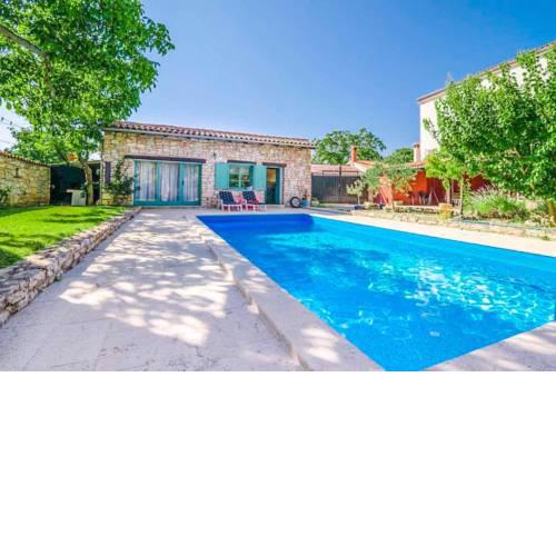 Holiday Home Dorinini Dvori