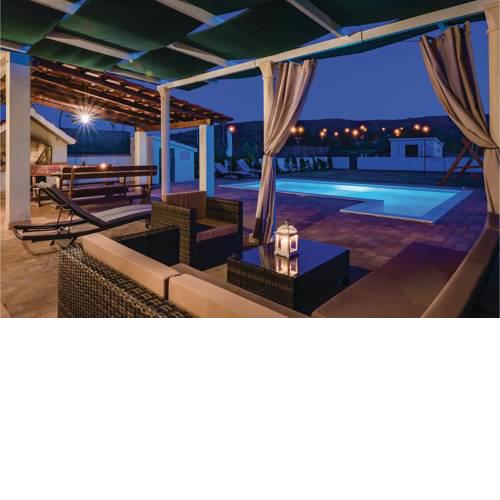 Holiday home Dubrava 4