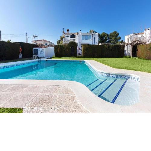 Holiday Home Eden Park 2 by Interhome
