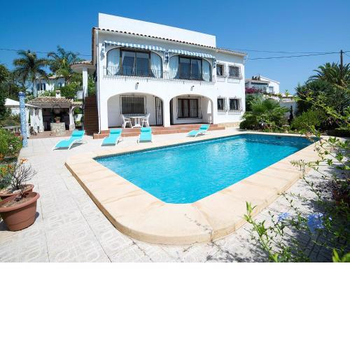 Holiday Home Evelyne by Interhome