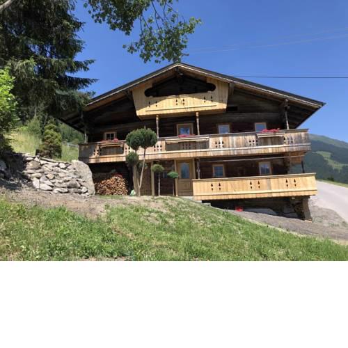 Holiday Home Ferienhaus (SUZ320)