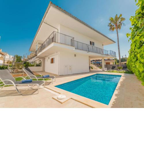 Holiday Home Gambaner by Interhome