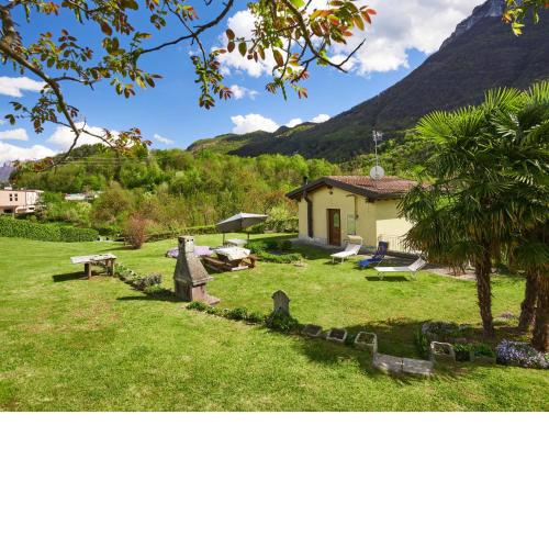 Holiday Home Green Garden by Interhome