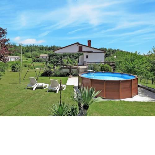 Holiday Home Haus Larisa (IPC141)
