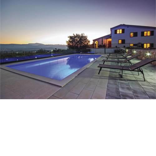 Holiday home Imotski with Outdoor Swimming Pool 320