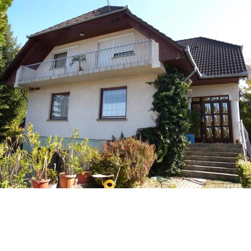 Holiday home in Balatonszarszo 20096