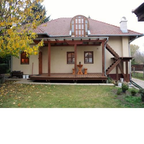 Holiday home in Balatonvilagos 31292