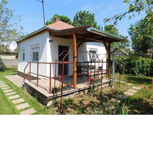 Holiday home in Gardony/Velence-See 33863