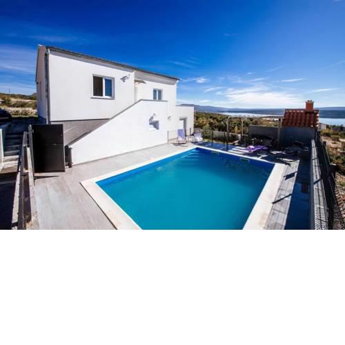 Holiday home in Maslenica 6870
