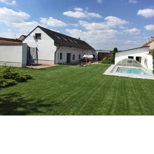 Holiday home in Radovesice 1218