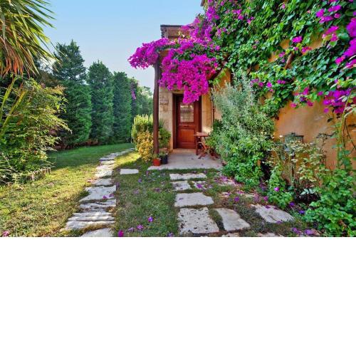 Holiday home in the Archanes with a garden