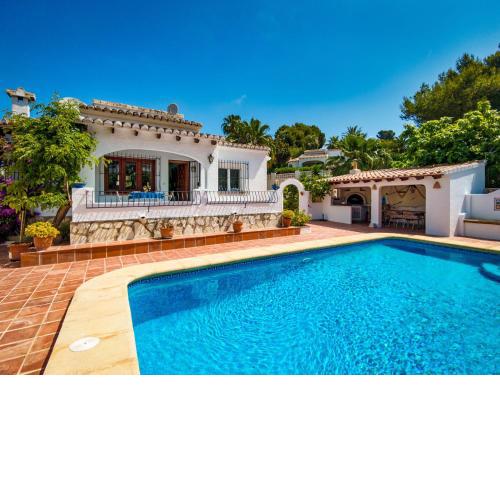 Holiday Home Janine by Interhome