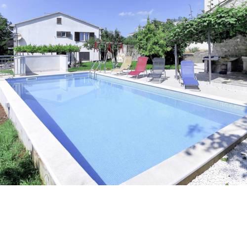 Holiday Home Josip (ROJ436)