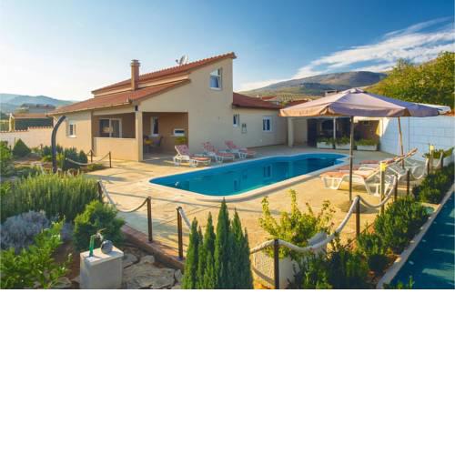 Holiday Home Kastel Stafilic - 01