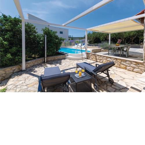 Holiday home Kastelanova I