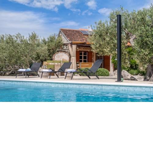 Holiday Home Kuća Sunca