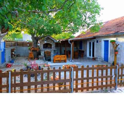 Holiday Home KULAK near the Krka National Park