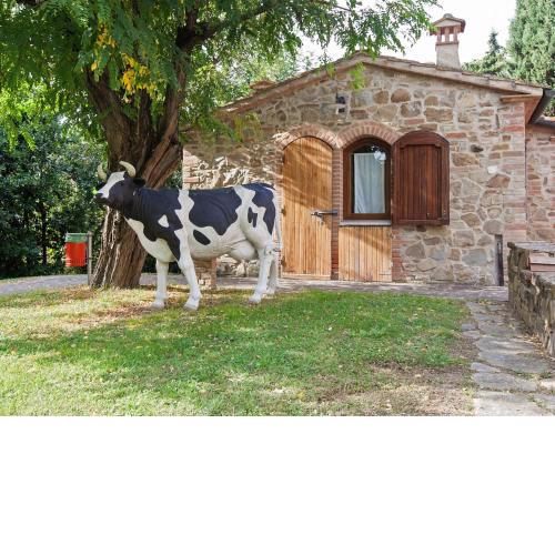 Holiday Home Le Palaie - 'Pizzeria' - PEC207 by Interhome