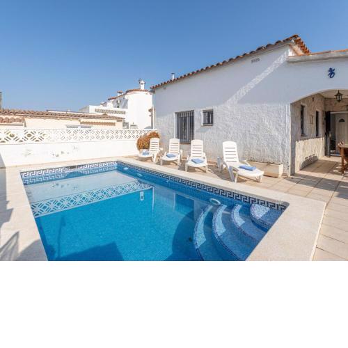 Holiday Home Louise by Interhome