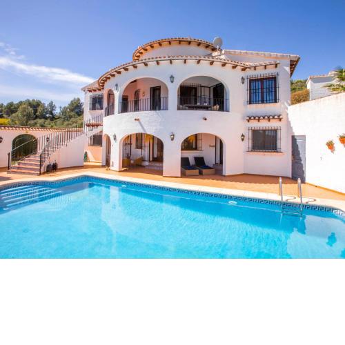 Holiday Home Lucia by Interhome