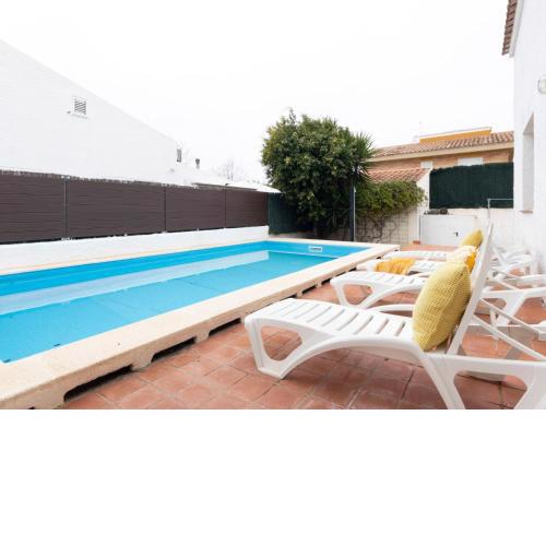 Holiday Home Lucky by Interhome