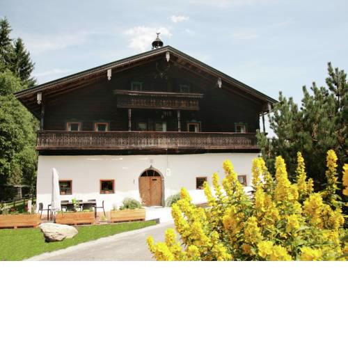 Holiday home Luxus Bauernchalet Höf