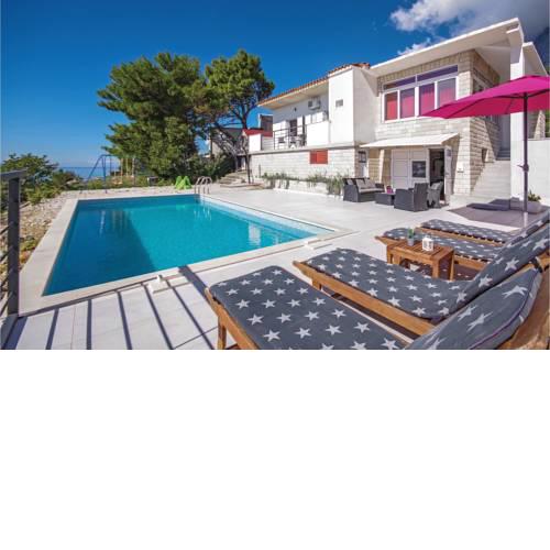 Holiday Home Makarska with Sea View 01