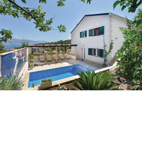 Holiday home Mala Lozna