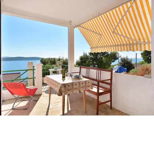 Holiday Home Margarita (HVR251)