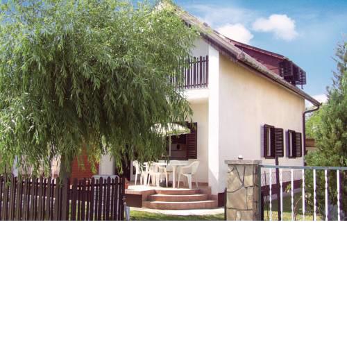 Holiday home Mária u-Balatonmariafürdö