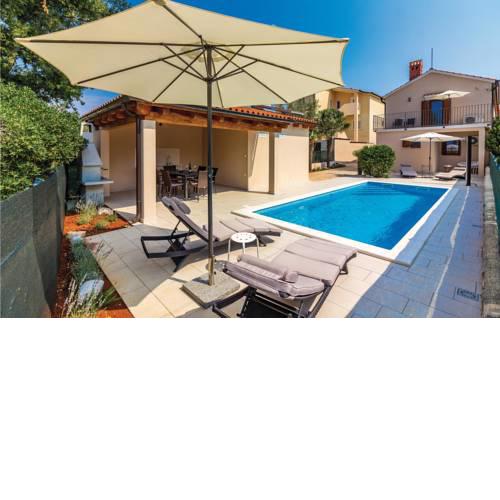 Holiday Home Medulin II
