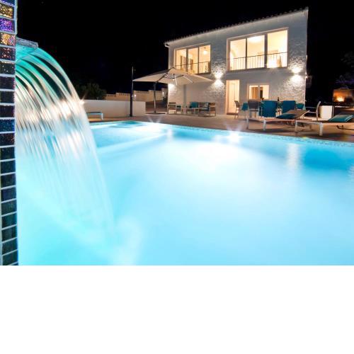 Holiday Home Nelli by Interhome