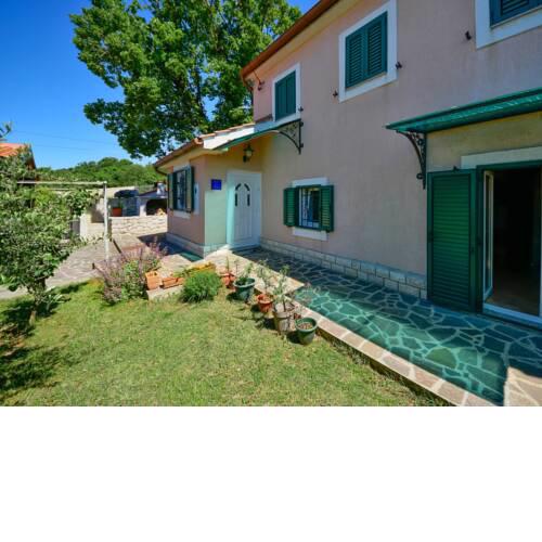 Holiday Home Oak