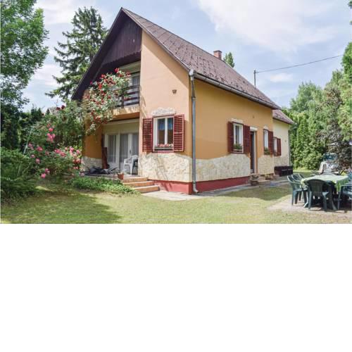 Holiday Home Október 01