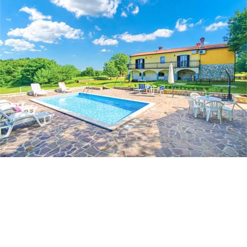 Holiday home Oric Stari Grad III