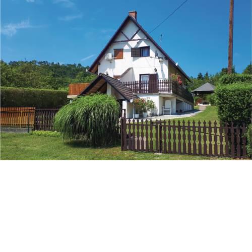 Holiday home Paphegy I-Balatongyörök