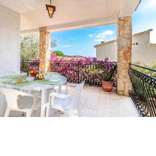 Holiday Home People I by Interhome