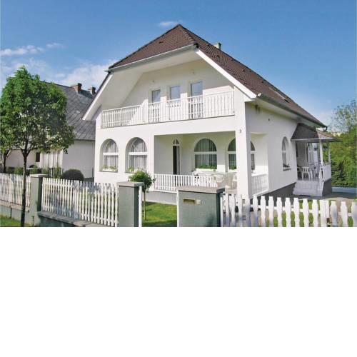Holiday home Pipacs Utca-Balatonszárszó