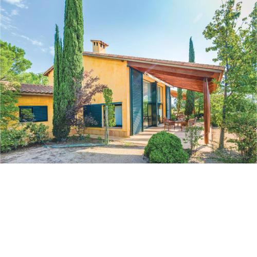 Holiday home Puignau